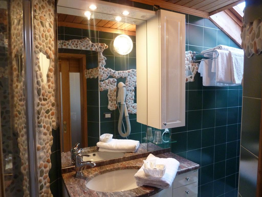 Hotel Ancora Castello-Molina di Fiemme Chambre photo