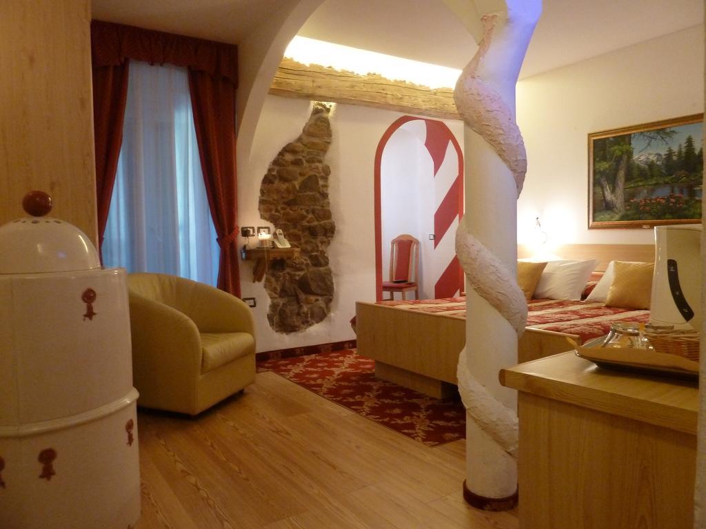 Hotel Ancora Castello-Molina di Fiemme Chambre photo