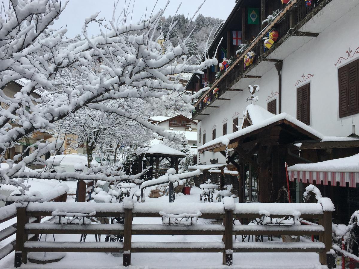 Hotel Ancora Castello-Molina di Fiemme Extérieur photo
