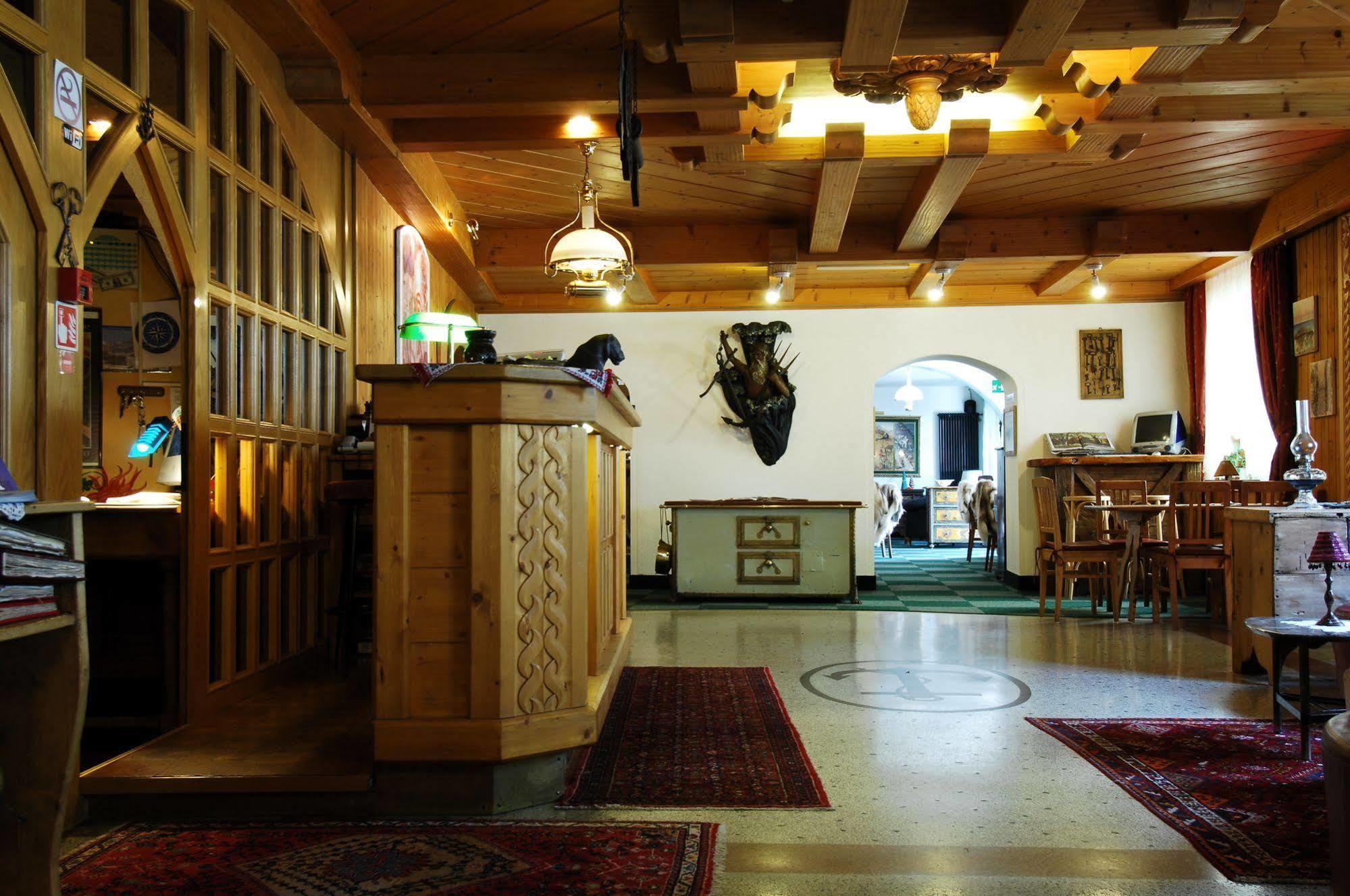 Hotel Ancora Castello-Molina di Fiemme Extérieur photo